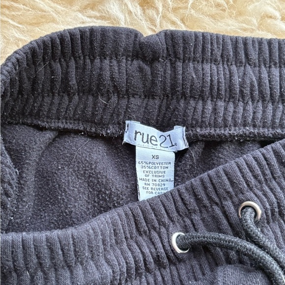 Rue21 Black Cozy Fleece Sweatpants Joggers - Picture 3 of 3